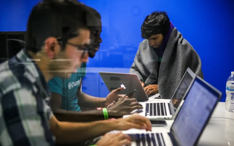 students_computers003